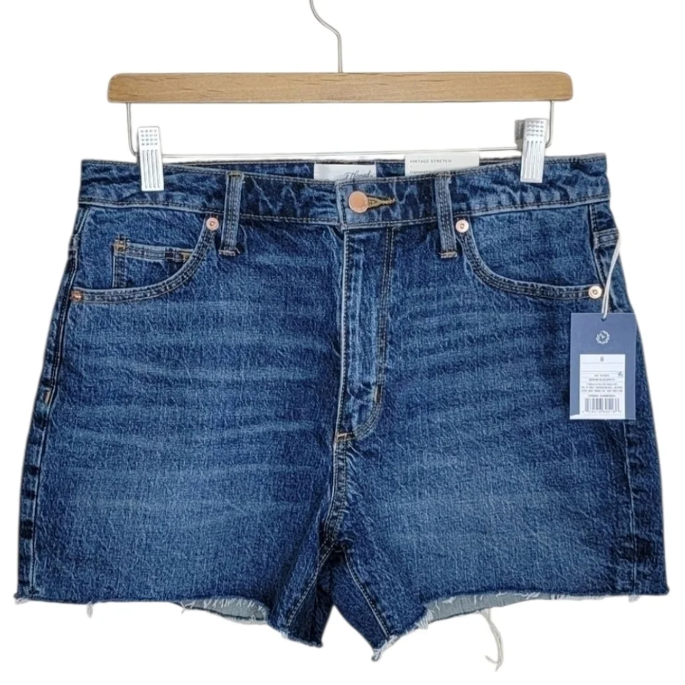 NWT Universal Thread | Vintage Midi Denim Jean Cut-Off High Rise Shorts Size 8